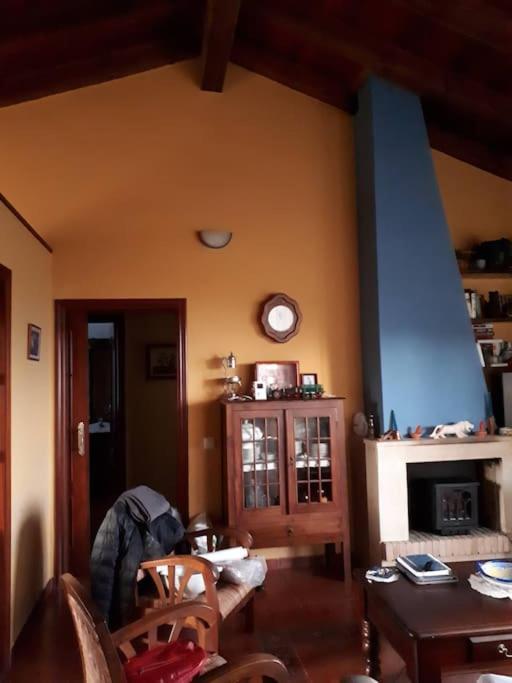 La Casa Azul De Lua Un Lugar Magico Villa Juncedo Buitenkant foto