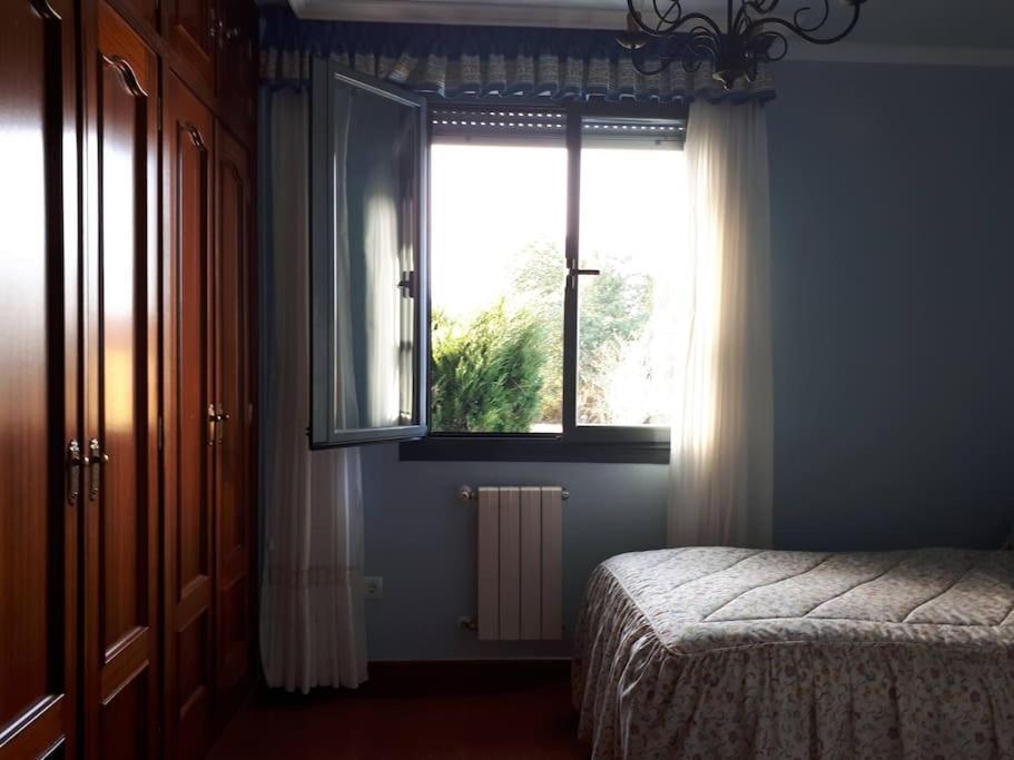 La Casa Azul De Lua Un Lugar Magico Villa Juncedo Buitenkant foto